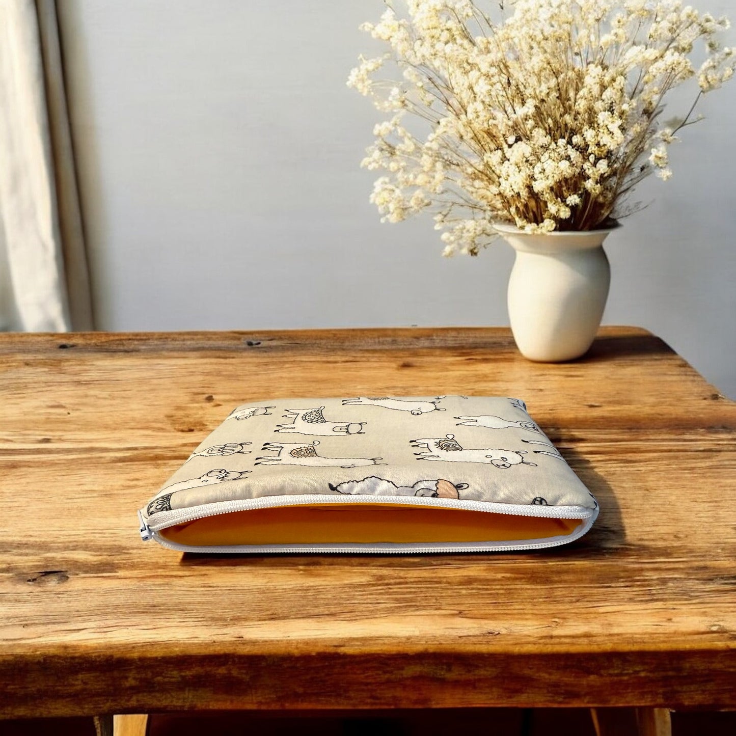 Kindle Cover Lama