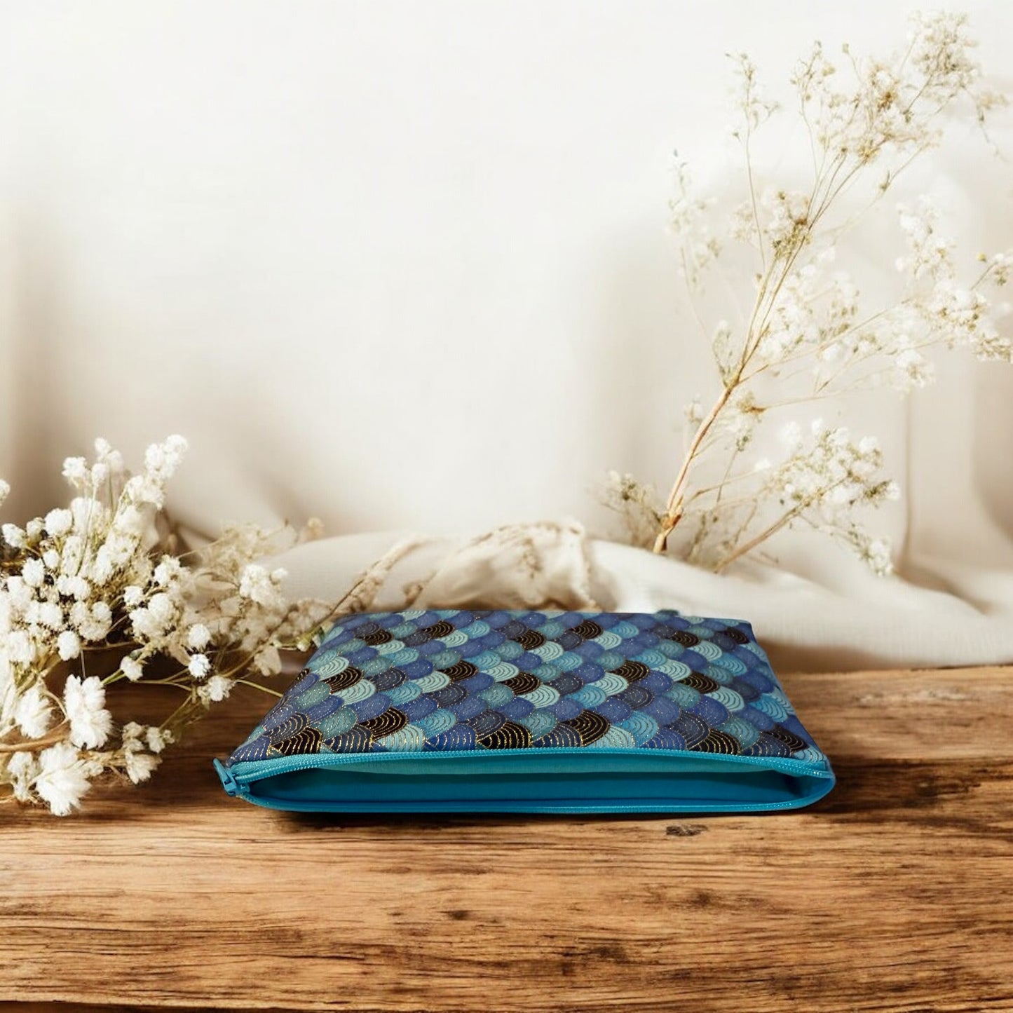 Kindle Cover Waves