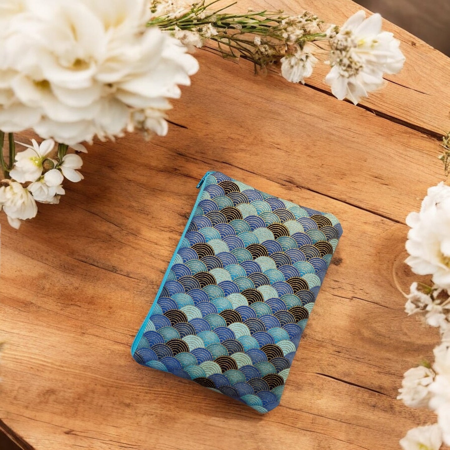 Kindle Cover Waves
